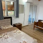 Benjys Vila